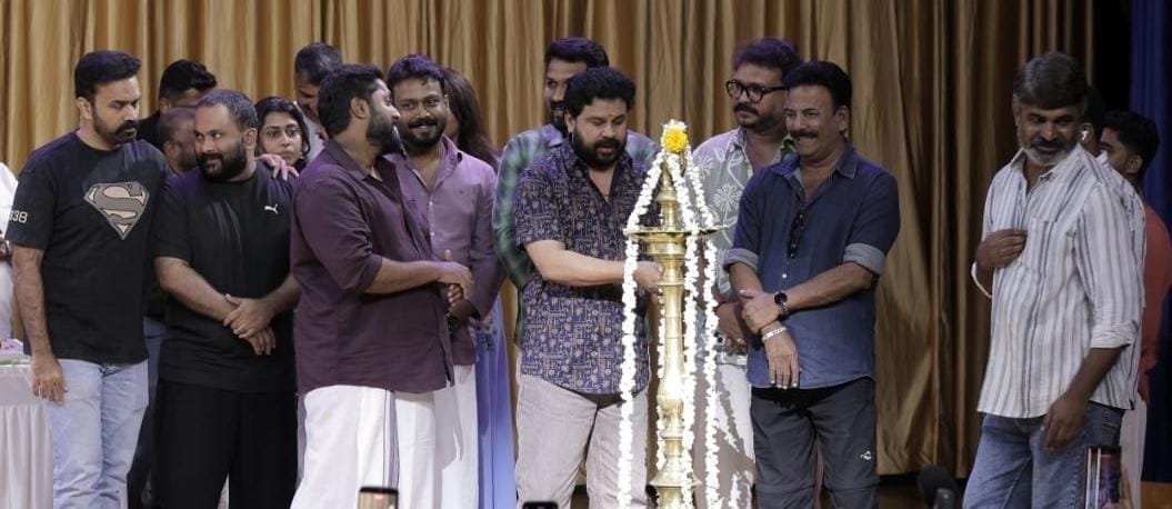 'വിസിറ്റര്' തുടങ്ങി.