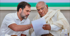 അയോധ്യ ക്ഷേത്രത്തിലെ കാണിക്കപ്പണം കവർന്ന കേസ്: പ്രധാനമന്ത്രിക്ക് കത്തയച്ച് രാഹുലും ഖാർഗെയും; അടിയന്തര അന്വേഷണം വേണമെന്ന് കോൺഗ്രസ്