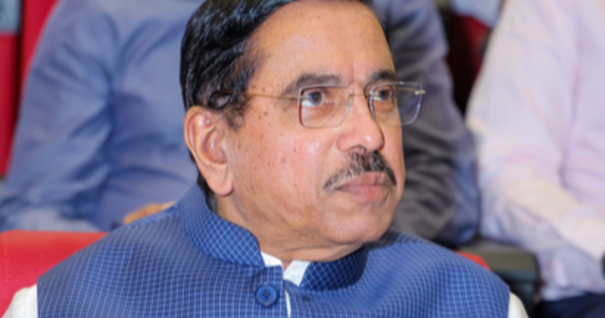 ധര്മ്മേന്ദ്ര പ്രധാന്റെ രാജി; പ്രല്ഹാദ് ജോഷിക്ക് വിദ്യാഭ്യാസ മന്ത്രാലയത്തിന്റെ അധിക ചുമതല