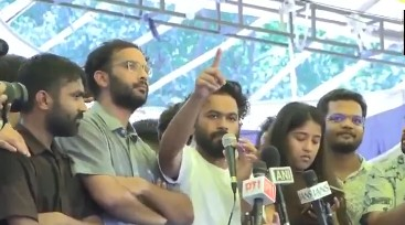 നീറ്റ്: നിർണായക നിയമനിർമ്മാണത്തിന് കേന്ദ്രം;പബ്ലിക് എക്സാമിനേഷൻസ് ഭേദഗതി ബിൽ ജൂലൈ 27ന് ലോക്സഭയിൽ