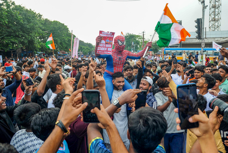 കൊക്രോച്ചസിനു ബുദ്ധിയില്ല (അമേരിക്കൻ വീക്ഷണം)