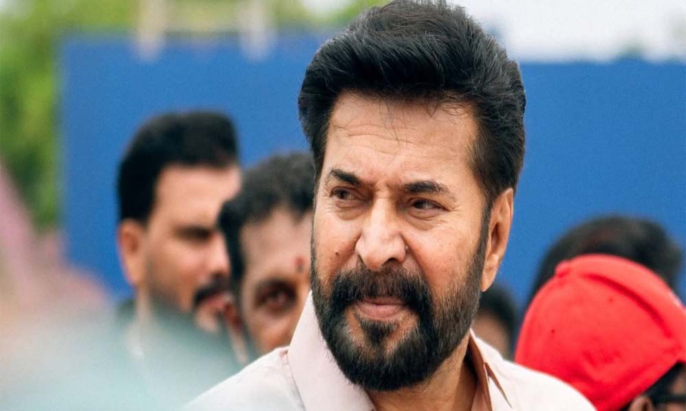 ഡോക്ടര്ക്ക് ശേഷമാണ് ദൈവത്തെ പ്രതീക്ഷിക്കുന്നത്, അസുഖ സമയത്ത് ഒരു ഡോക്ടറും എന്നെ പേടിപ്പിച്ചില്ല: മമ്മൂട്ടി