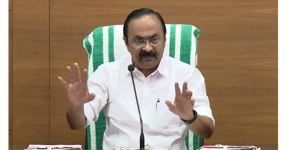 ​'രഹസ്യമായും കാണേണ്ടിവരും, പ്രളയകാലത്തും മാധ്യമങ്ങൾക്ക് വിവാദത്തോട് പ്രിയം' ; കൊച്ചിയിലെ നിക്ഷേപക കൂടിക്കാഴ്ചയെ ന്യായീകരിച്ച് മുഖ്യമന്ത്രി വി.ഡി. സതീശൻ