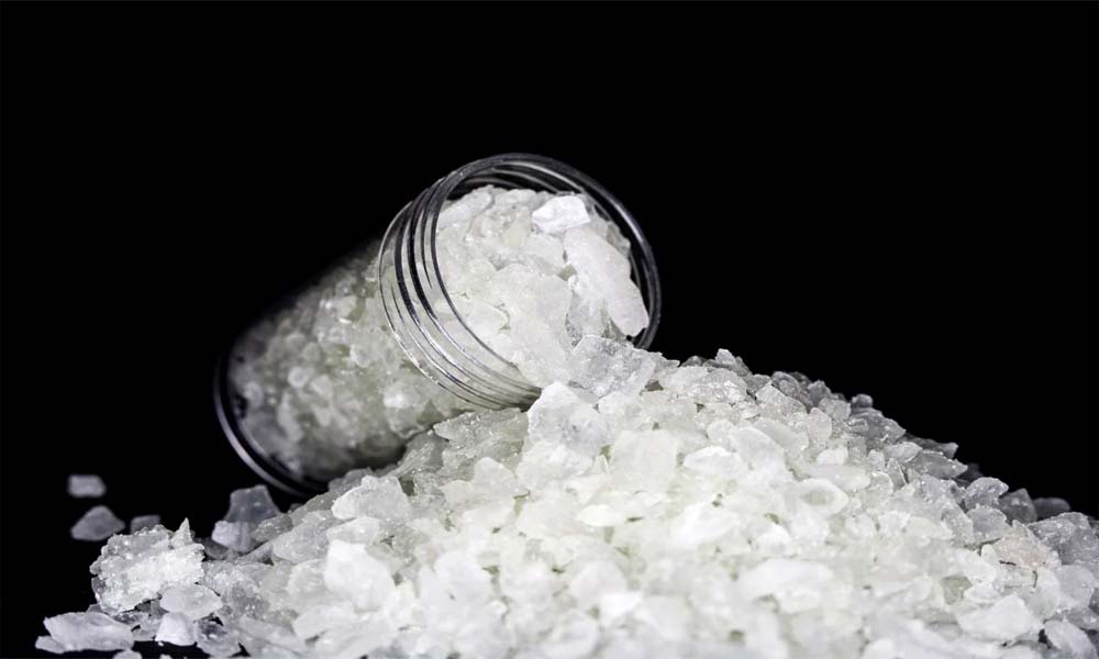 നിര്ത്താതെ ചിരിക്കാം, പക്ഷേ ഡിപ്രഷനടിക്കും; കഞ്ചാവ് മിഠായി കഴിച്ച കുട്ടികള് പിടിയില്