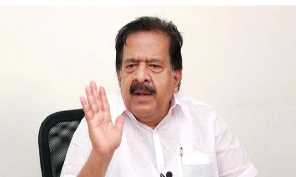വൈസ് ചാന്സലര്ക്ക് ശവമഞ്ചം: പ്രാകൃത നടപടിയെന്ന് രമേശ് ചെന്നിത്തല; കര്ശന നടപടിയുണ്ടാകും