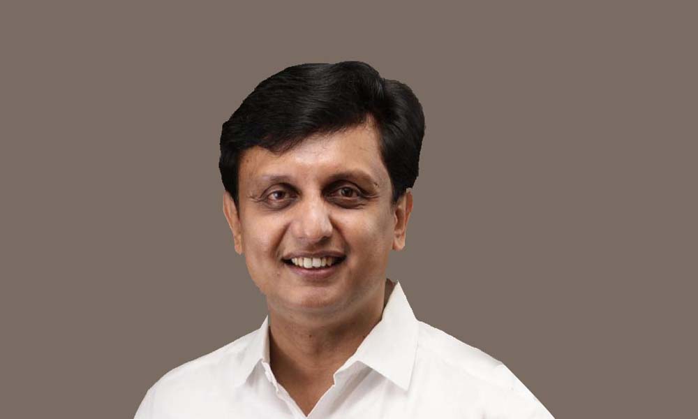 പേടിച്ചോടില്ല, ഞങ്ങളുടെ സ്വാധീനമില്ലാതെ തന്നെ ബിസിനസ് ചെയ്യാനുള്ള കഴിവ് വീണയ്ക്കുണ്ട്- റിയാസ്