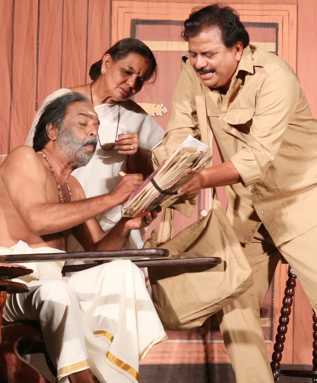 നീലക്കുയില് 30ന്