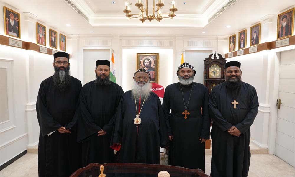 മെത്രാപ്പോലീത്താ തിരഞ്ഞെടുപ്പിന് അംഗീകാരം; നിയുക്ത മെത്രാപ്പോലീത്താമാർ സഭാ ആസ്ഥാനത്ത് എത്തി