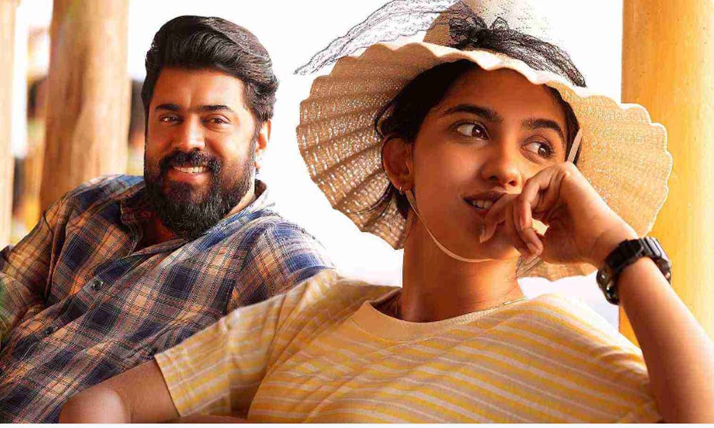 നിവിന്‍ പോളിയും മമിത ബൈജുവും ഒന്നിച്ച 'ബെത്ലഹേം കുടുംബ യൂണിറ്റ്' 100 കോടി ക്ലബില്‍
