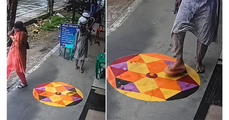 പാലാരിവട്ടത്ത് പൂക്കളം തട്ടിത്തെറിപ്പിച്ച സംഭവം: മാപ്പപേക്ഷിച്ച് പെൺകുട്ടി; മനഃപൂർവമല്ലെന്ന് വിശദീകരണം