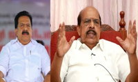  തൂഫാനില്‍ രാഷ്ട്രീയം നോക്കി ആരെയും പിടികൂടുകയോ രക്ഷിക്കുകയോ ചെയ്യുന്നില്ല; ജി സുധാകരന് മറുപടിയുമായി ചെന്നിത്തല