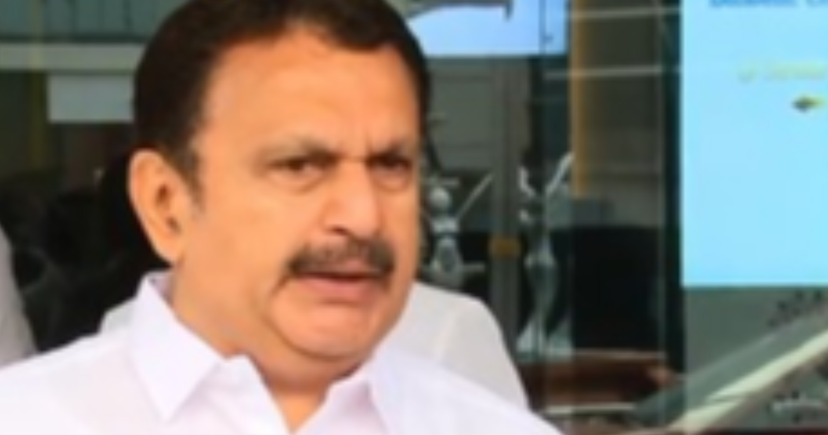 'ഒരുപന്തിയില് രണ്ട് വിളമ്പല് പാടില്ല', ഭക്തര്ക്ക് വിളമ്പിയത് മഞ്ഞച്ചോറെന്ന് പരാതി ; തിരുവോണ സദ്യയില് വിശദീകരണം തേടി കെ മുരളീധരന്