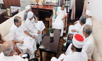  കാന്തപുരത്തെ തള്ളിയ പ്രസ്താവന; ക്ലിഫ് ഹൗസിലെത്തി മുഖ്യമന്ത്രിയെ കണ്ട് കാന്തപുരം വിഭാഗം നേതാക്കള്‍