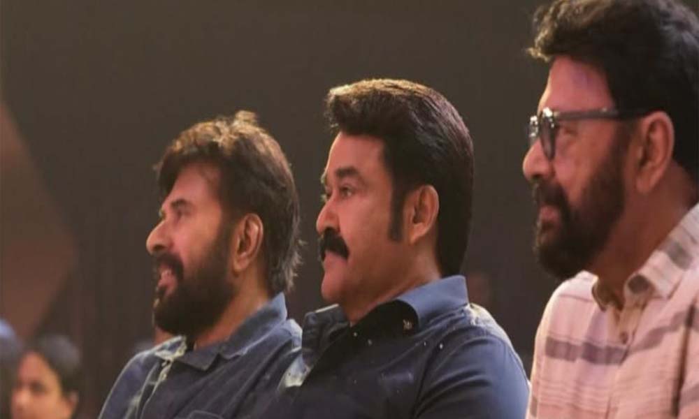 'എടാ, പോടാ എന്ന് വിളിക്കുന്ന ആത്മബന്ധം'; മോഹന്ലാലിനും മമ്മൂട്ടിക്കുമൊപ്പമുള്ള ചിത്രം പങ്കുവെച്ച് ലാലു അലക്സ്