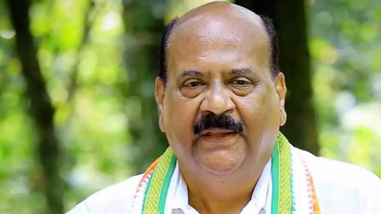 എംഎൽഎ സ്ഥാനത്ത് നിന്ന് അയോഗ്യനാക്കണമെന്ന് ഹർജി; മാണി സി കാപ്പന് ഹൈക്കോടതിയുടെ നോട്ടീസ്