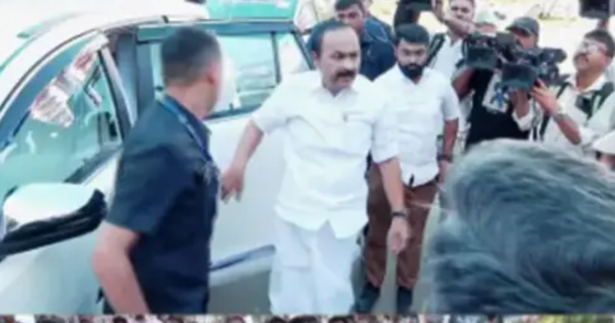 അധിക സുരക്ഷ ആവശ്യമില്ല; ഒരു അകമ്പടി വാഹനം കൂടി ഉൾപ്പെടുത്തിയതിൽ ഡിസിപിയോട് ക്ഷുഭിതനായി മുഖ്യമന്ത്രി