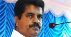 മുഖ്യമന്ത്രിക്കെതിരായ വിമർശനം  സ്വന്തം അനുഭവത്തിന്റെ വെളിച്ചത്തിലെന്ന് അടൂർ പ്രകാശ്