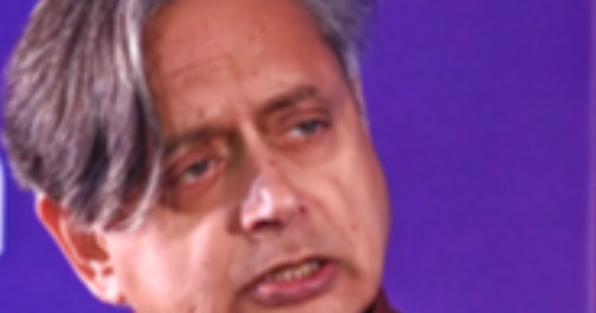 ഡല്ഹിയില് 'അപ്രഖ്യാപിത എമർ-ജെൻസഡ്'; കേന്ദ്ര സർക്കാരിനെതിരെ രൂക്ഷ വിമർശനവുമായി ശശി തരൂർ