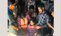  പിതാവിന് അന്ത്യാഞ്ജലിയര്‍പ്പിക്കാന്‍ മാവോയിസ്റ്റ് ജിഷയെ എത്തിച്ചത് കനത്ത സുരക്ഷയില്‍