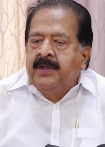 എങ്ങനെ പ്രവർത്തിക്കണമെന്ന് സർക്കാരിനറിയാം, രാഷ്ട്രീയ പകപോക്കലിനില്ല; മാസപ്പടി കേസിൽ മാത്യു കുഴൽനാടനെ തള്ളി ചെന്നിത്തല