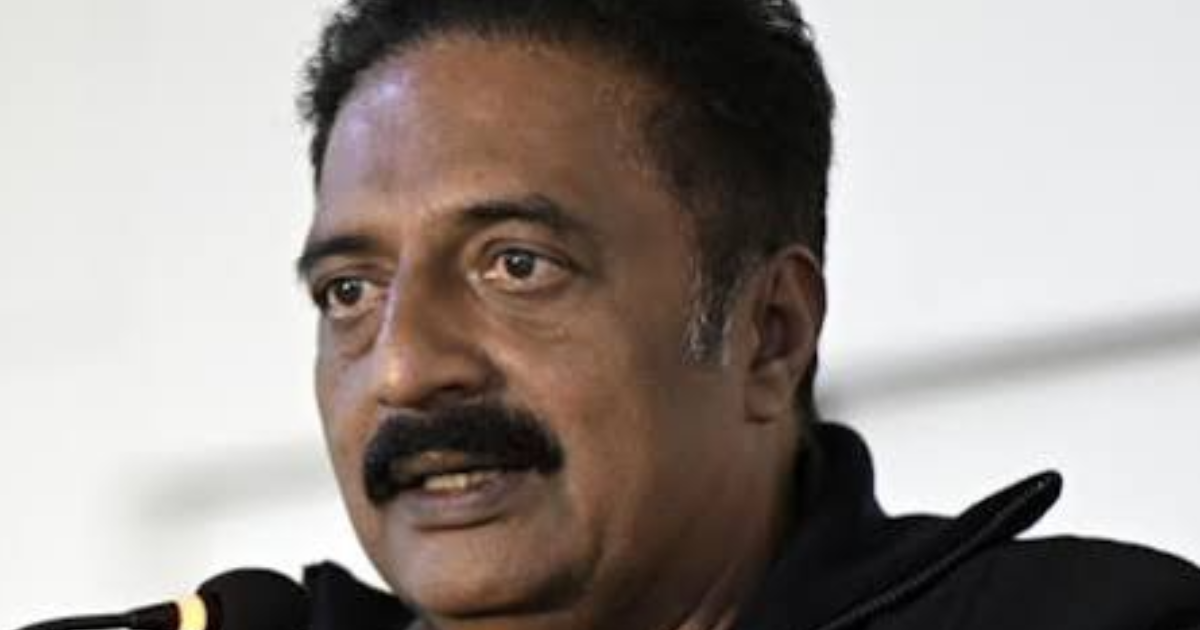 കുട്ടിക്കാലത്ത് മുതലയെ പിടിച്ചിട്ടുണ്ടെന്ന് പറഞ്ഞ മോദിക്ക് ഇപ്പോൾ പാറ്റകളെ പേടി; പ്രകാശ് രാജ്