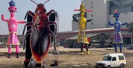 ദസ്‌റ ആഘോഷത്തിൽ പാറ്റയുടെ കോലം കത്തിച്ചു; ബിജെപി നേതാക്കൾക്കെതിരെ പരാതിയുമായി എഎപി