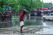 സംസ്ഥാനത്ത് മഴ കനക്കുന്നു;  അഞ്ച് ജില്ലകളിൽ ഓറഞ്ച് അലർട്ട് 