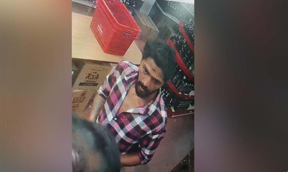  ബെവ്കോ ഔട്ട്ലെറ്റില്‍ നിന്നും പ്രീമിയം മദ്യക്കുപ്പികള്‍ കവര്‍ന്നു; പ്രതിക്കായി അന്വേഷണം