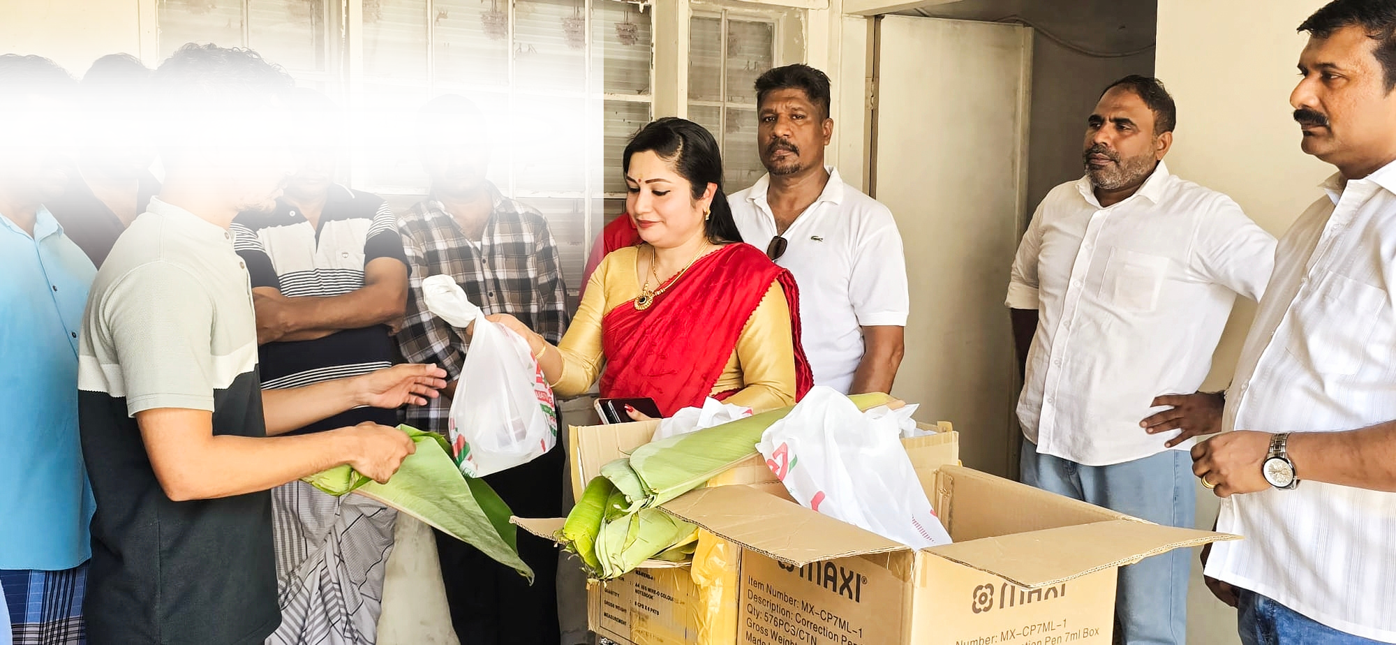 ആശ്രയം ബഹ്റൈന്‍ ഓണസദ്യ വിതരണം ചെയ്തു