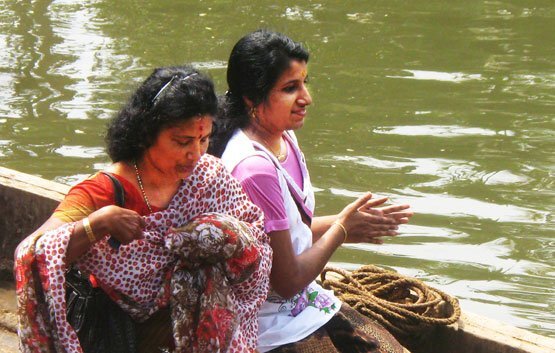 ബന്യാമിനും ഒരു സ്വപ്‌നമുണ്ട്‌ - ഇതുവരെ ആരും എഴുതാത്ത അറബിക്കഥ (കുര്യന്‍ പാമ്പാടി)