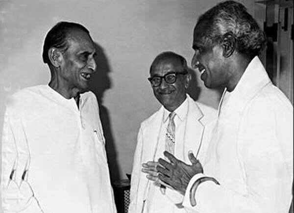 അസ്സലി ചാ, മേനോന്‍ കീ ചാ (മധുരവിചാരം: വൈക്കം മധു)