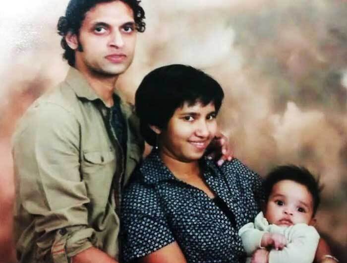 അമ്പതാണ്ടിന്റെ ബൗദ്ധിക സാരത്ഥ്യം - എല്‍.സി. ഐസക്ക്; മകന്‍ ജെയിംസ് ഐസക്കും എഴുത്തിന്റെ വഴിയേ (രചന, ചിത്രങ്ങള്‍: കുര്യന്‍ പാമ്പാടി)