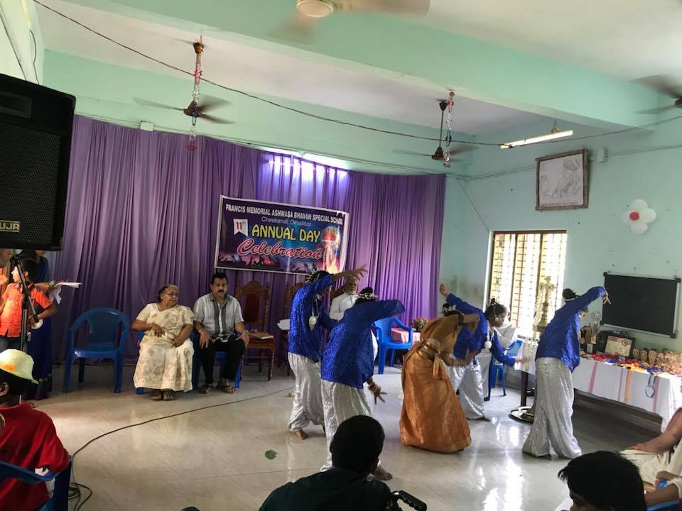 ജേഷ്ഠന്റെ സ്മരണയില്‍; ഫോമാ നേതാവ്  പോള്‍ കെ. ജോണിനും കുടുംബത്തിനും ഇത് ആനന്ദ നിര്‍വൃതി  (അനില്‍ പെണ്ണുക്കര)