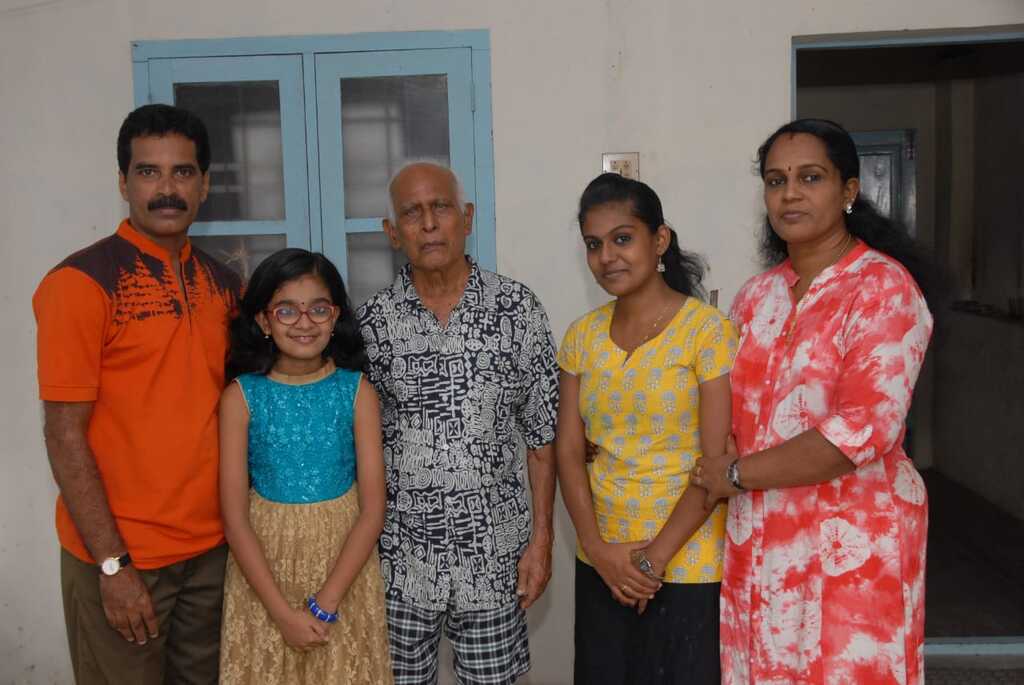 അനുഭവങ്ങളും സിനിമ പോലെ  (മീട്ടു റഹ്മത്ത് കലാം )