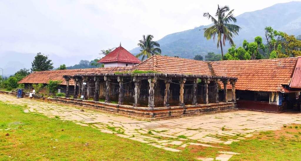 പ്രകൃതിയെ തൊട്ടറിഞ്ഞ യാത്ര  (ലെച്ചൂസ്)