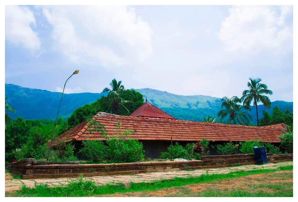 പ്രകൃതിയെ തൊട്ടറിഞ്ഞ യാത്ര  (ലെച്ചൂസ്)