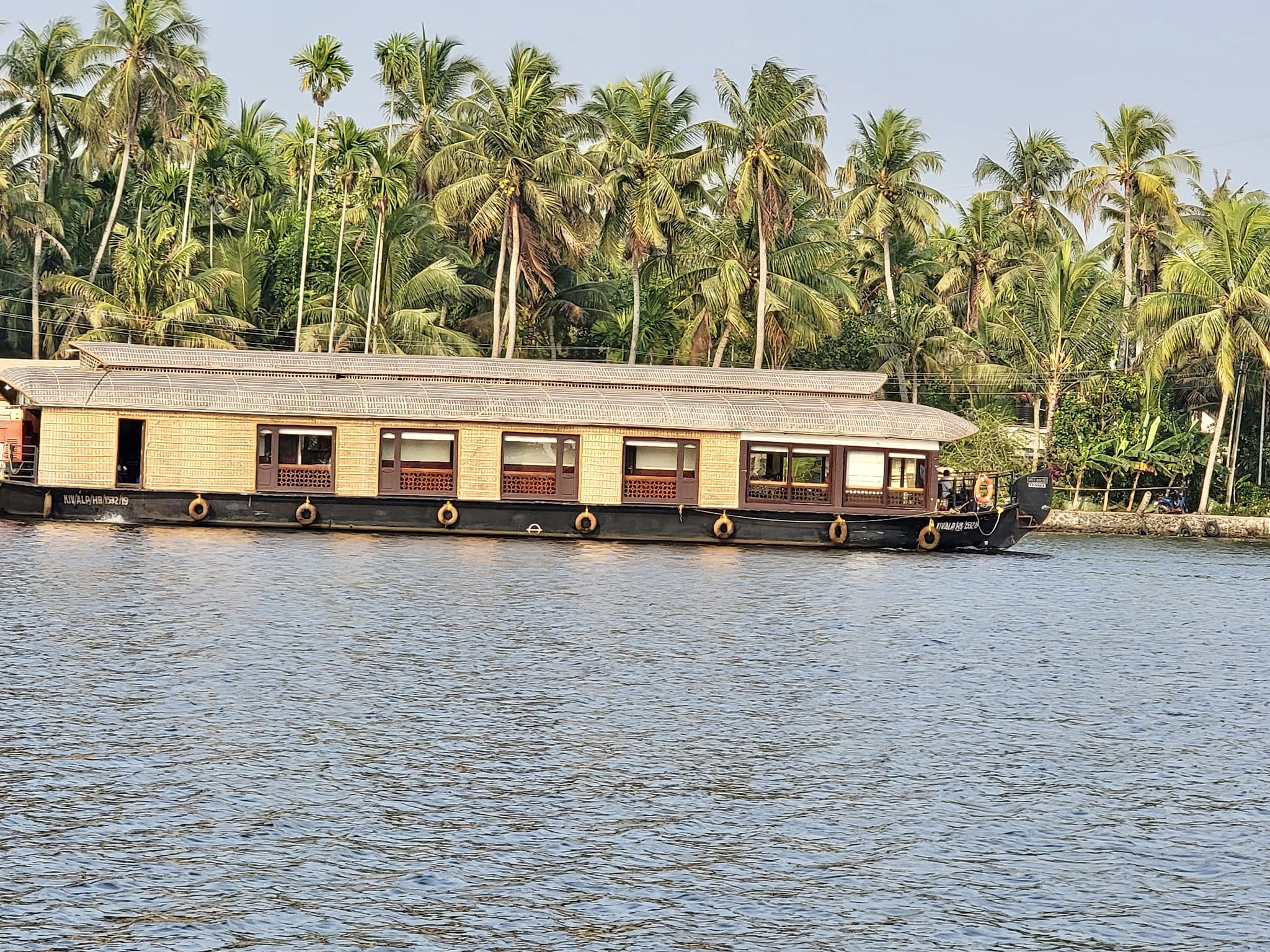 നാടൻ രുചിയിൽ നുരയുന്ന ഗൃഹാതുരസ്മരണകൾ (ഫിലിപ്പ് ചെറിയാൻ)