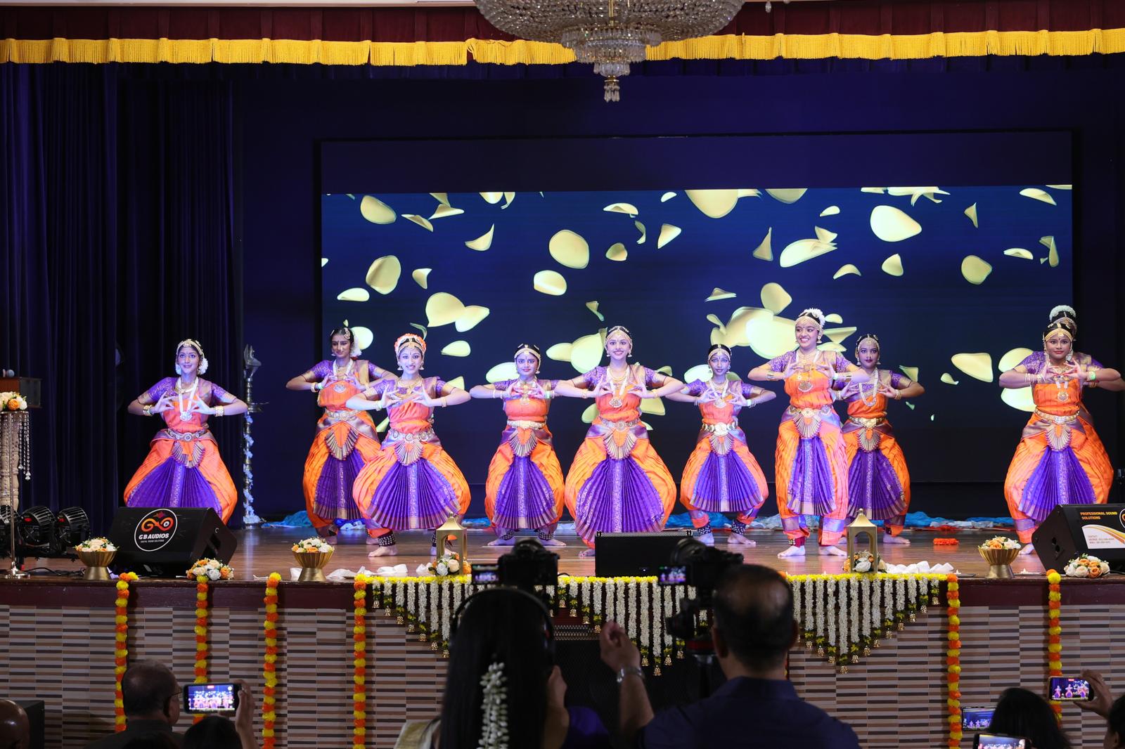 താളമേള സ്വര വിസ്മയം തീർത്ത നൂപുരയുടെ 'മേളിതം 2026' ഓണാഘോഷം