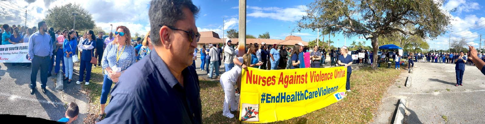 സുരക്ഷക്ക് വേണ്ടി നഴ്‌സുമാരുടെ വമ്പിച്ച റാലി; കാൻഡിൽ ലൈറ്റ് വിജിൽ 