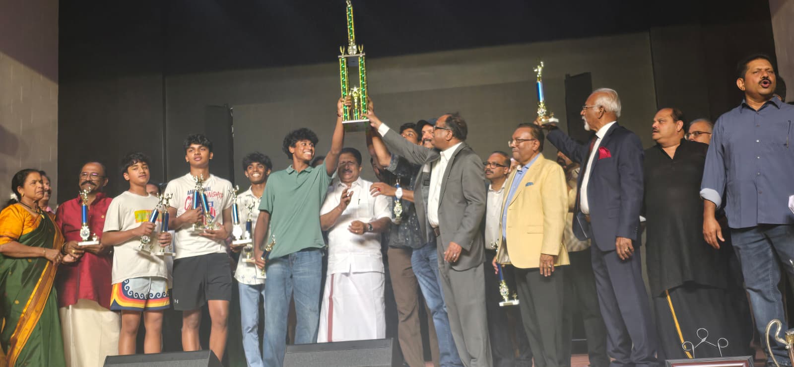 എൻ.കെ. ലൂക്കോസ്  വോളി ടൂർണമെന്റ്: ചിക്കാഗോ ലയൺസ് ജേതാക്കൾ; ഫില്ലി സ്റ്റാഴ്‌സ് റണ്ണർ അപ്പ് 