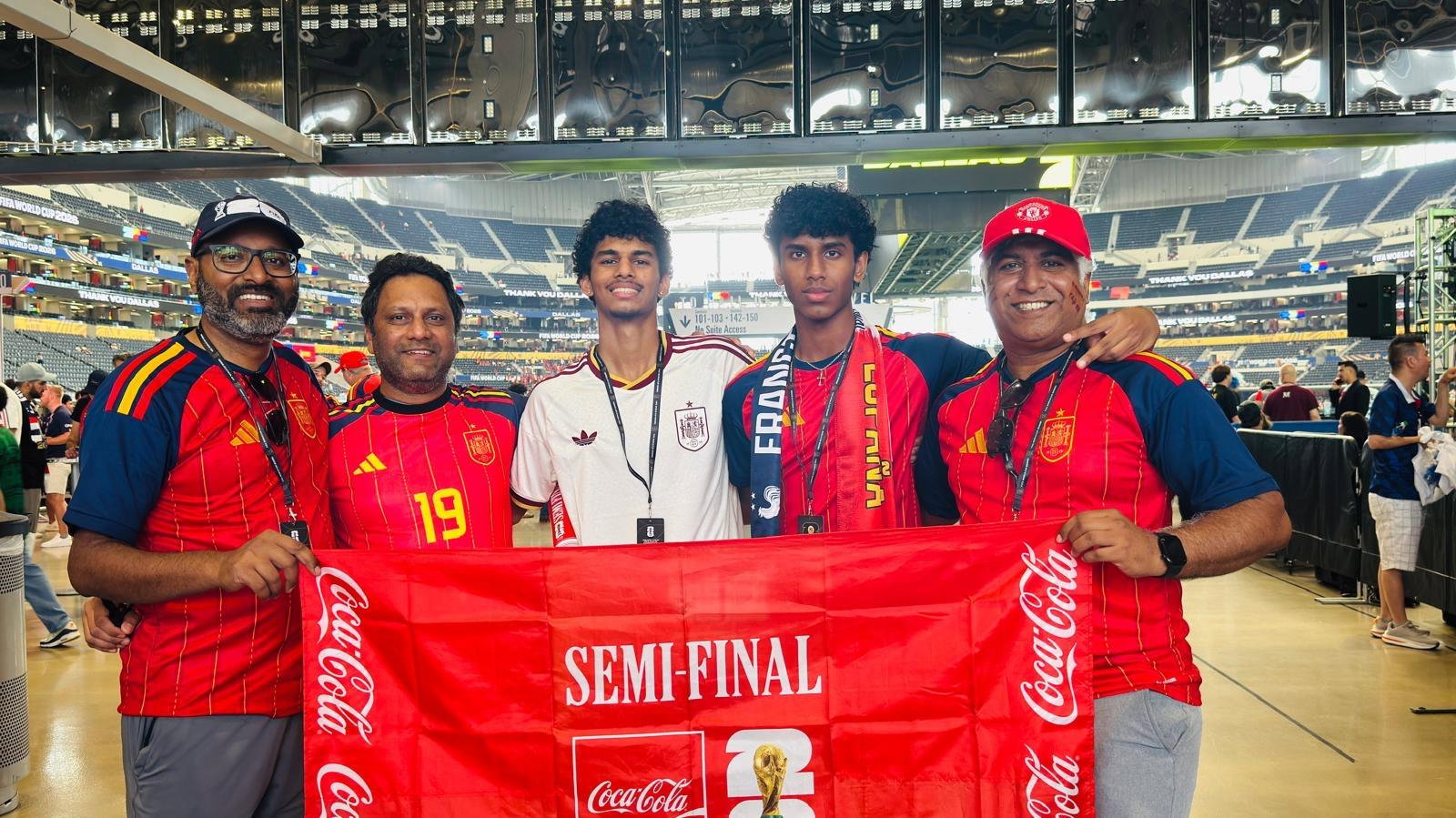 കളി കാണാൻ ലാലേട്ടനും സുഹൃത്തുക്കളും ; ഫ്രാൻസിനെ വീഴ്ത്തി സ്പെയിൻ ഫൈനലിൽ!