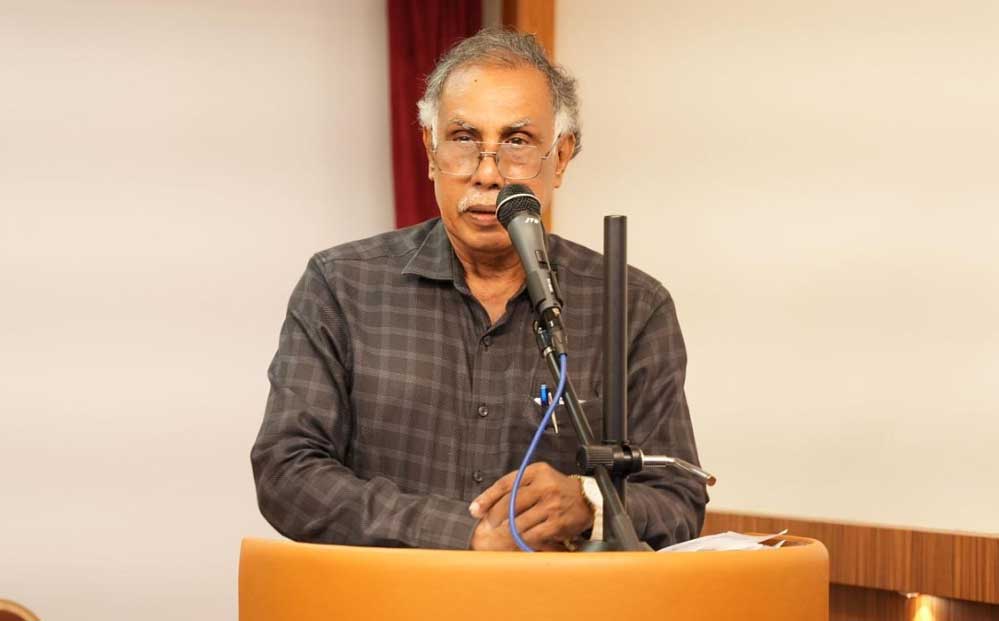 ജോൺ ഇളമതയുടെ 'സൂഫികളും സുൽത്താന്മാരും' എന്ന ചരിത്രനോവൽ പ്രകാശനം ചെയ്തു