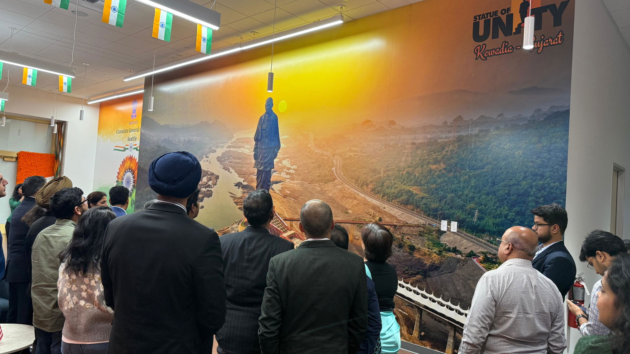 സിയാറ്റിൽ കോൺസലെറ്റിൽ പട്ടേലിന്റെ ചുമർ ദൃശ്യം അനാവരണം ചെയ്തു (പിപിഎം)