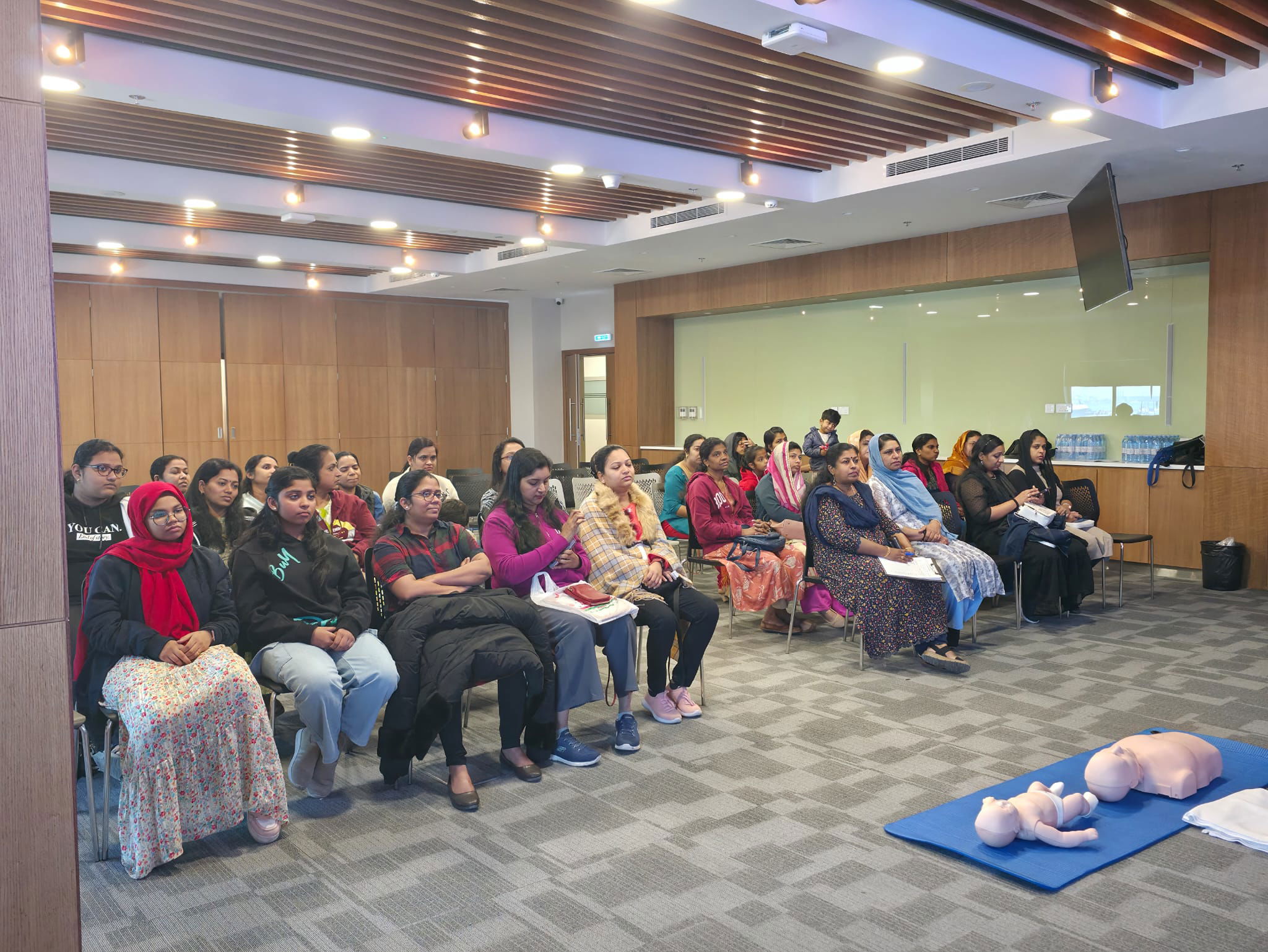  കൊല്ലം പ്രവാസി അസോസിയേഷന്‍ പ്രവാസി ശ്രീയുടേ നേതൃത്വത്തില്‍  വനിതകള്‍ക്കായി  സംഘടിപ്പിച്ച  സിപിആര്‍ (CPR) ട്രെയിനിങ് ക്ലാസ് ശ്രദ്ധേയമായി.