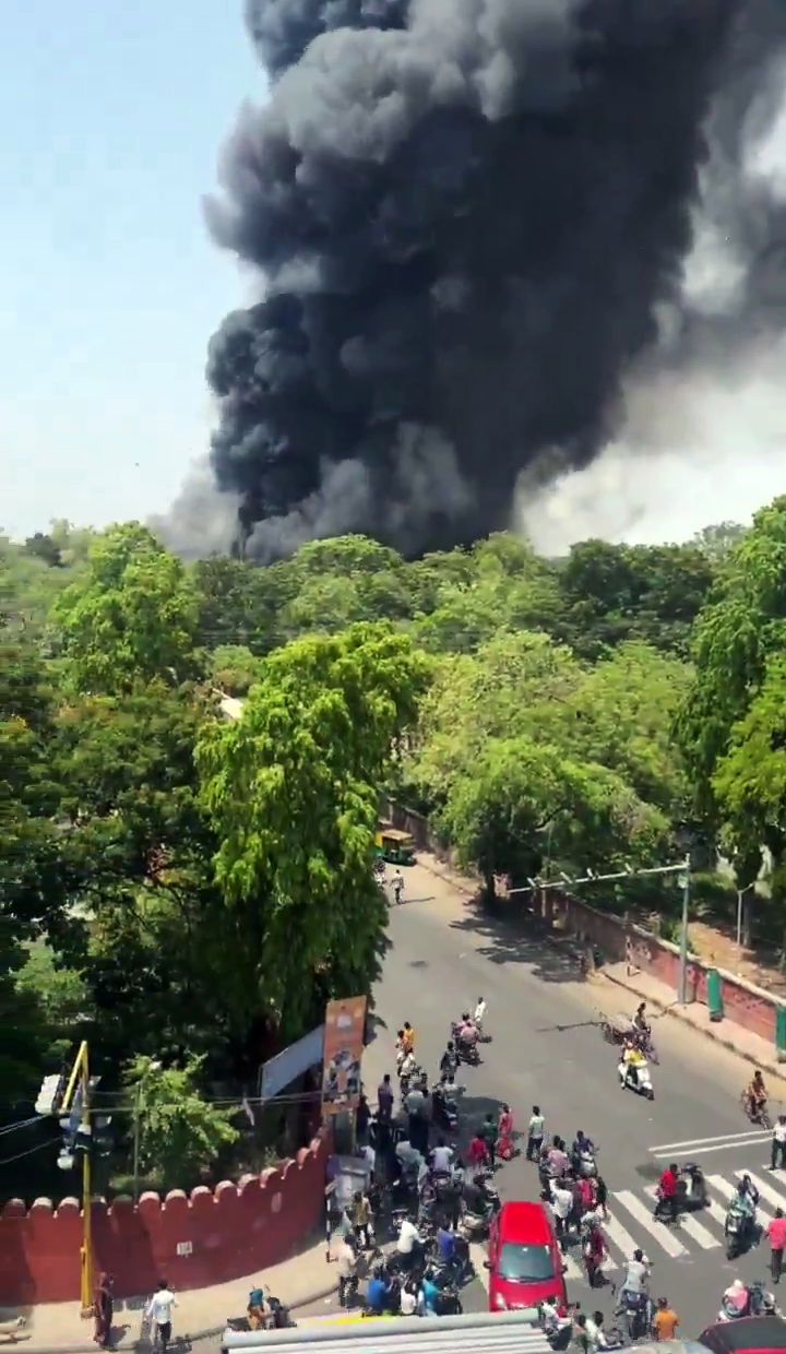 വിമാനദുരന്തം വാക്കുകൾക്ക് പ്രകടിപ്പിക്കാൻ കഴിയാത്ത വിധം ഹൃദയഭേദകമെന്നു മോദി (പിപിഎം) 