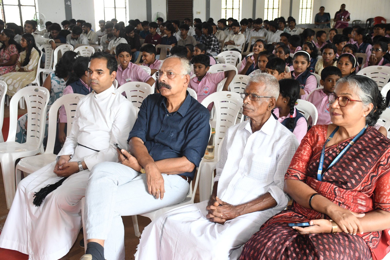 ബഷീർ മലയാളത്തിലെ എക്കാലത്തെയും ഈടുറ്റ എഴുത്തുകാരൻ: തിരുവഞ്ചൂർ രാധാകൃഷ്ണൻ