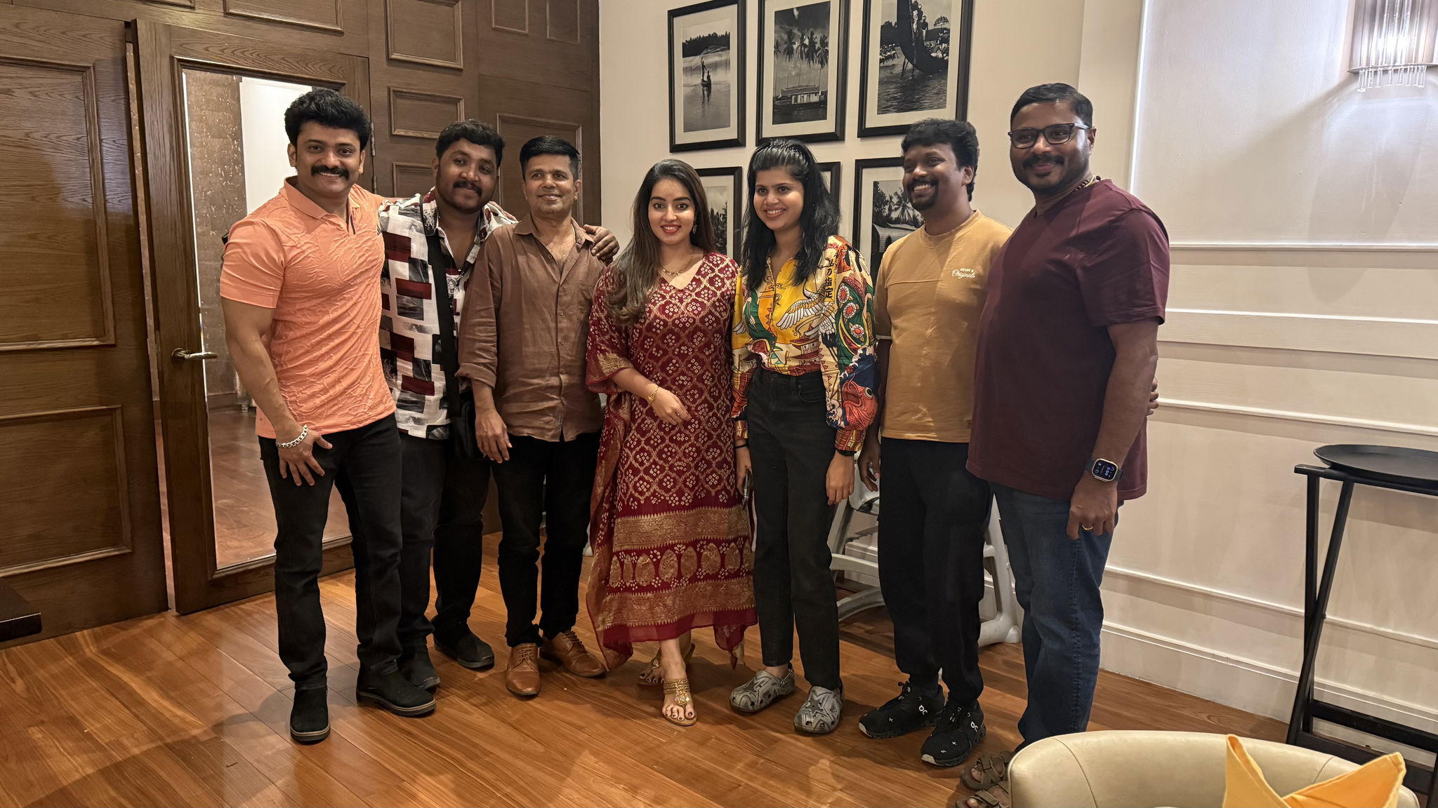 സ്റ്റാര്‍ എന്റര്‍ടൈന്‍മെന്റ് സിനി സ്റ്റാര്‍ നൈറ്റ് 2025 ടീമിന് വിസ ലഭ്യമായി.