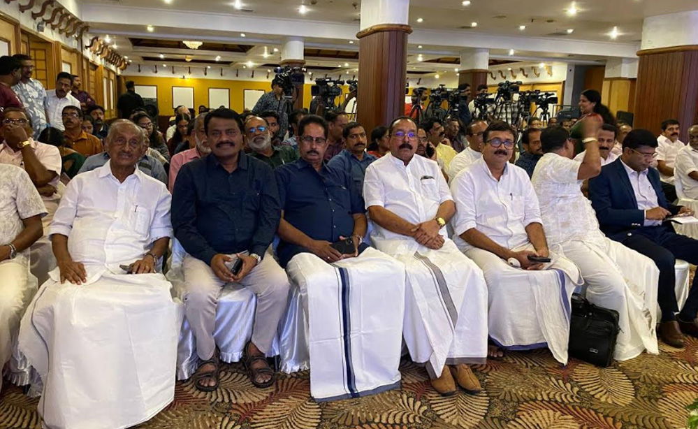 ഫൊക്കാനയുടെ ആദ്യ പ്രസിഡൻ്റ് ഡോ. എം അനിരുദ്ധന് സ്മരണാജ്ഞലി അർപ്പിച്ച് കേരള സർക്കാർ