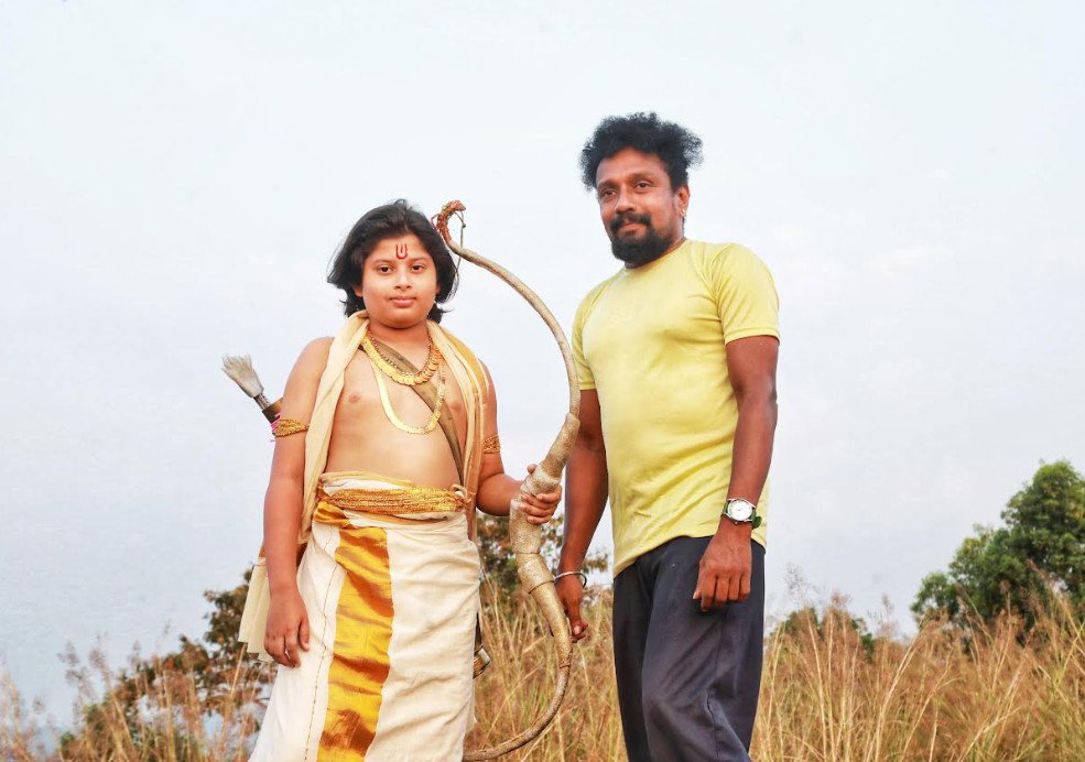 മകരപ്പൊന്ന് ആദ്യ പ്രദര്‍ശനം തിരുവനന്തപുരത്ത് നടന്നു.