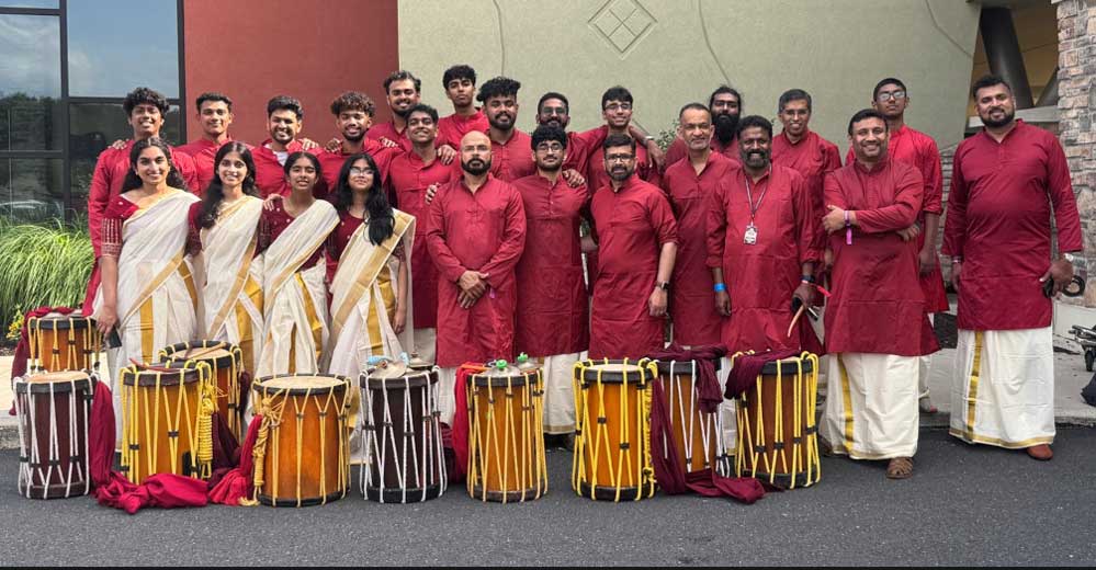 ഫൊക്കാന വേദിയിൽ ചരിത്രം  കുറിച്ച് ഗിന്നസ് മേളപ്പെരുക്കം!